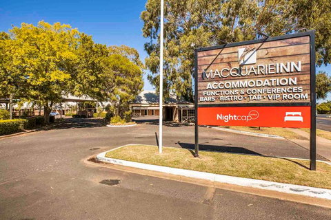 Macquarie Inn - Accommodation Brisbane 0