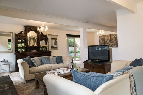 Adeline Bed & Breakfast - Accommodation Brisbane 14