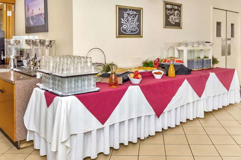 Comfort Inn & Suites Goodearth - Accommodation Brisbane 9