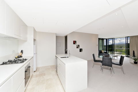 Astra Canberra Manhattan - Accommodation Brisbane 10