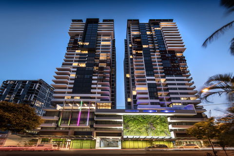 Arise Ivy And Eve - Accommodation Brisbane 0