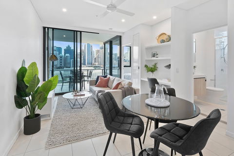 Arise On Hope Street - Accommodation Brisbane 2