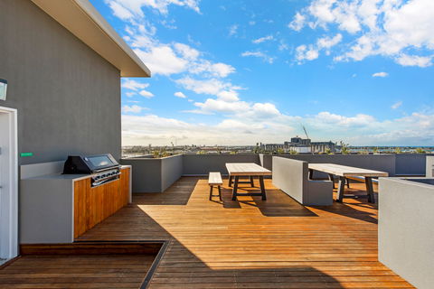 Astra Apartments Newcastle - Accommodation Brisbane 0