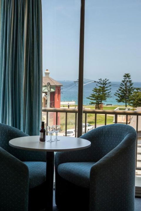 Alloggio Newcastle Beach Hotel - Accommodation Brisbane 1