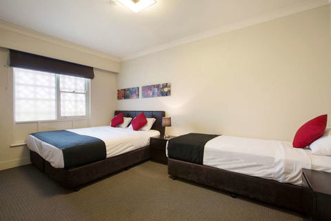 Enfield Hotel - Accommodation Brisbane 1