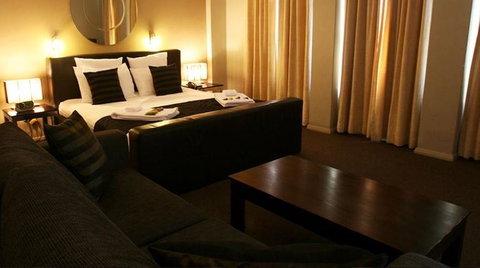 The Clarendon Hotel - Accommodation Brisbane 1