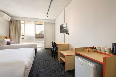 Nightcap At Waltzing Matilda Hotel - Accommodation Brisbane 3