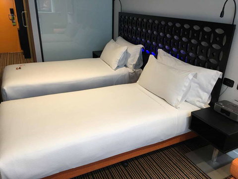 The Constance - Accommodation Brisbane 5