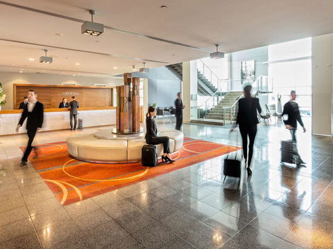 PARKROYAL Melbourne Airport - Accommodation Brisbane 2