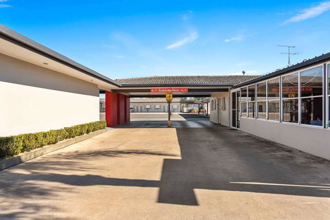 Econo Lodge Moree Spa Motor Inn - Accommodation Brisbane 2