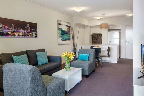 Evolution Apartments - Accommodation Brisbane 1