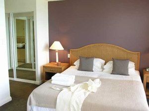 Sea Change Beachfront Apartments - Accommodation Brisbane 1