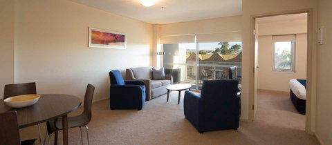 Hume Serviced Apartments - Accommodation Brisbane 11
