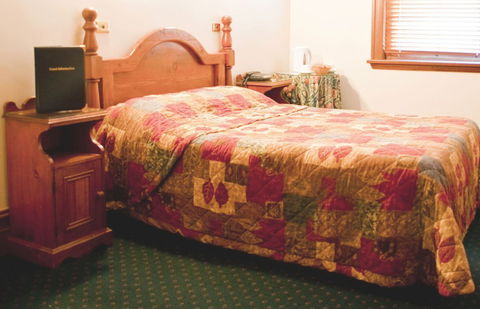 O'Malleys Hotel - Accommodation Brisbane 1
