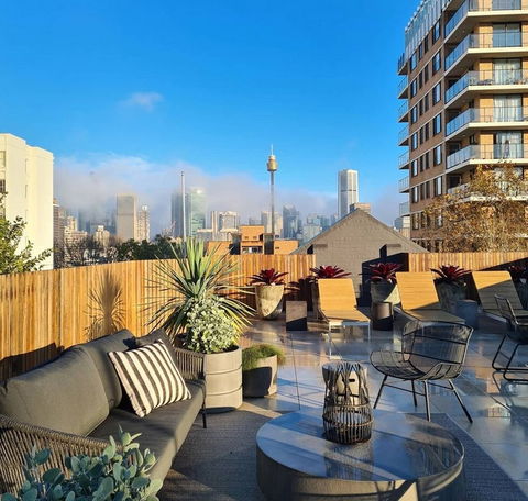 Regents Court - Accommodation Brisbane 2