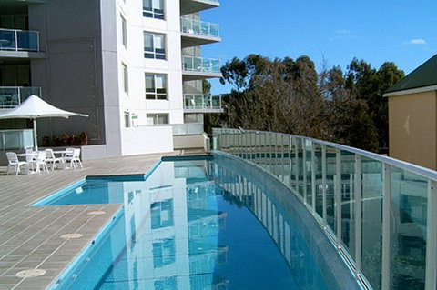 Pacific Suites Canberra - Accommodation Brisbane 2