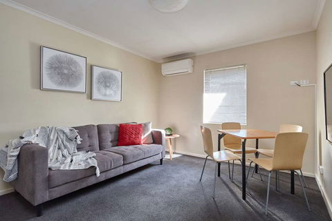 Elphin Villas - Accommodation Brisbane 1
