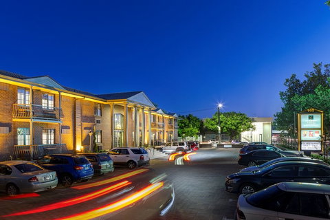 Adelaide Inn - Accommodation Brisbane 0