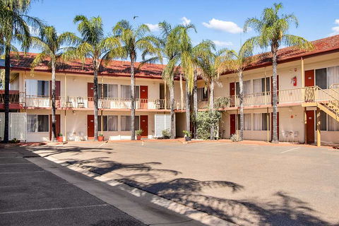 Econo Lodge Griffith Motor Inn - Accommodation Brisbane 2
