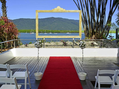 Pullman Reef Hotel Casino - Accommodation Brisbane 1