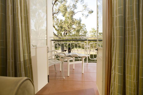 University House - ANU - Accommodation Brisbane 5