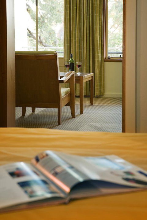 University House - ANU - Accommodation Brisbane 12