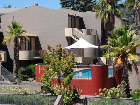 Manuka Park Serviced Apartments - Accommodation Brisbane 11
