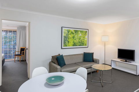 Adina Serviced Apartments Canberra Kingston - Accommodation Brisbane 2