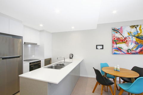 IQ Smart Apartments 704 Braddon ACT - Accommodation Brisbane 3