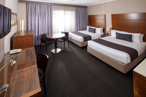 Quality Hotel Dickson - Accommodation Brisbane 0