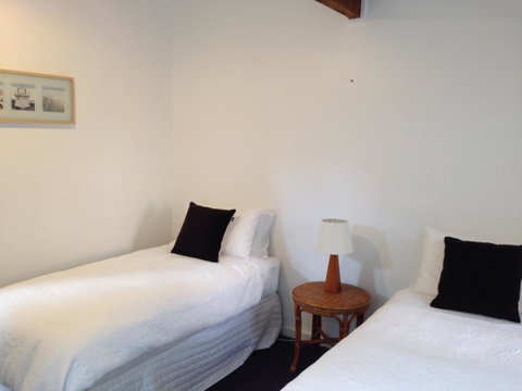 Beach Huts Middleton - Accommodation Brisbane 3