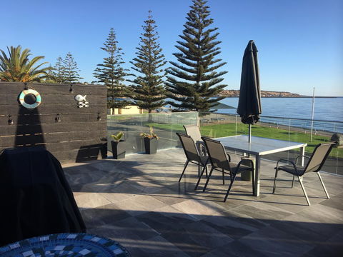 Crystal Blue Apartment - Accommodation Brisbane 5