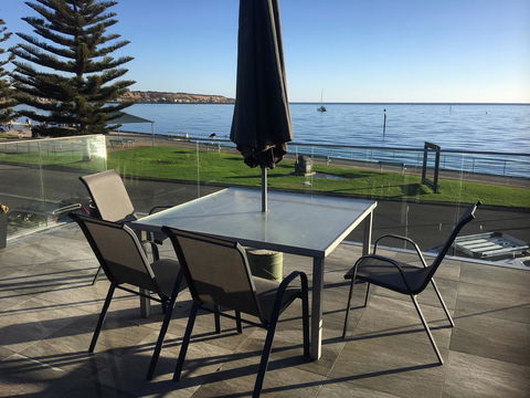 Crystal Blue Apartment - Accommodation Brisbane 2