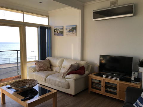 Crystal Blue Apartment - Accommodation Brisbane 34