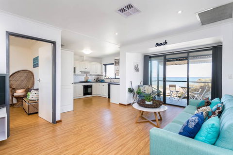 Blissful Beachfront Beachouse - Accommodation Brisbane 7