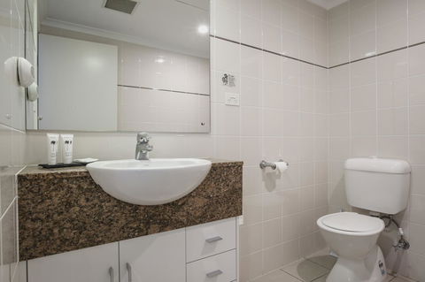 Marina Hotel - Accommodation Brisbane 13