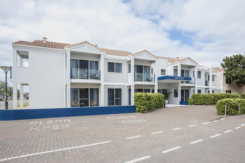 Marina Hotel - Accommodation Brisbane 19