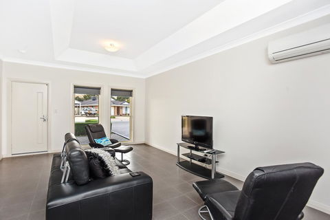 'The Hidden Diamond' - Normanville - Accommodation Brisbane 13