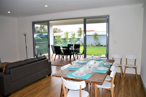 Eastern Breeze - Accommodation Brisbane 3