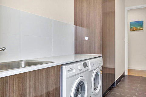 Eastern Breeze - Accommodation Brisbane 21