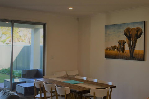 Eastern Breeze - Accommodation Brisbane 4