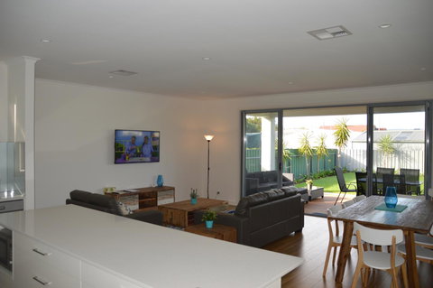 Eastern Breeze - Accommodation Brisbane 20