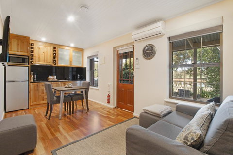 Stonewell Cottages And Vineyards - Accommodation Brisbane 26