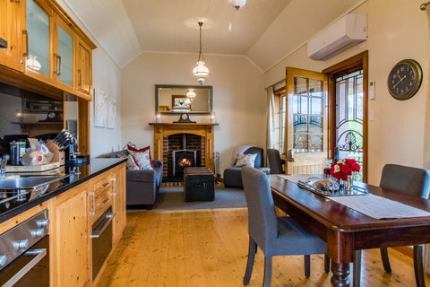 Stonewell Cottages And Vineyards - Accommodation Brisbane 41