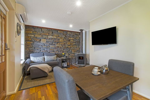 Stonewell Cottages And Vineyards - Accommodation Brisbane 13