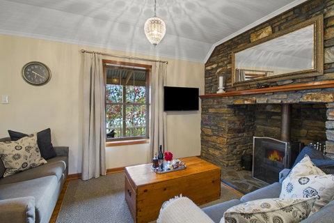 Stonewell Cottages And Vineyards - Accommodation Brisbane 27