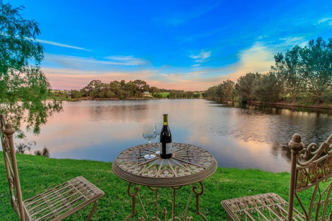 Stonewell Cottages And Vineyards - Accommodation Brisbane 1