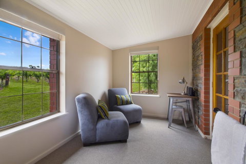 Stonewell Cottages And Vineyards - Accommodation Brisbane 20