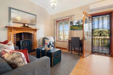 Stonewell Cottages And Vineyards - Accommodation Brisbane 43