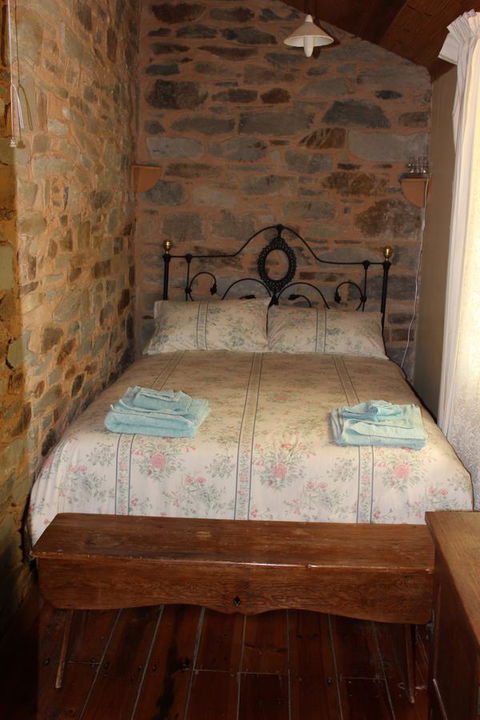 Hillside Cottage - Accommodation Brisbane 3